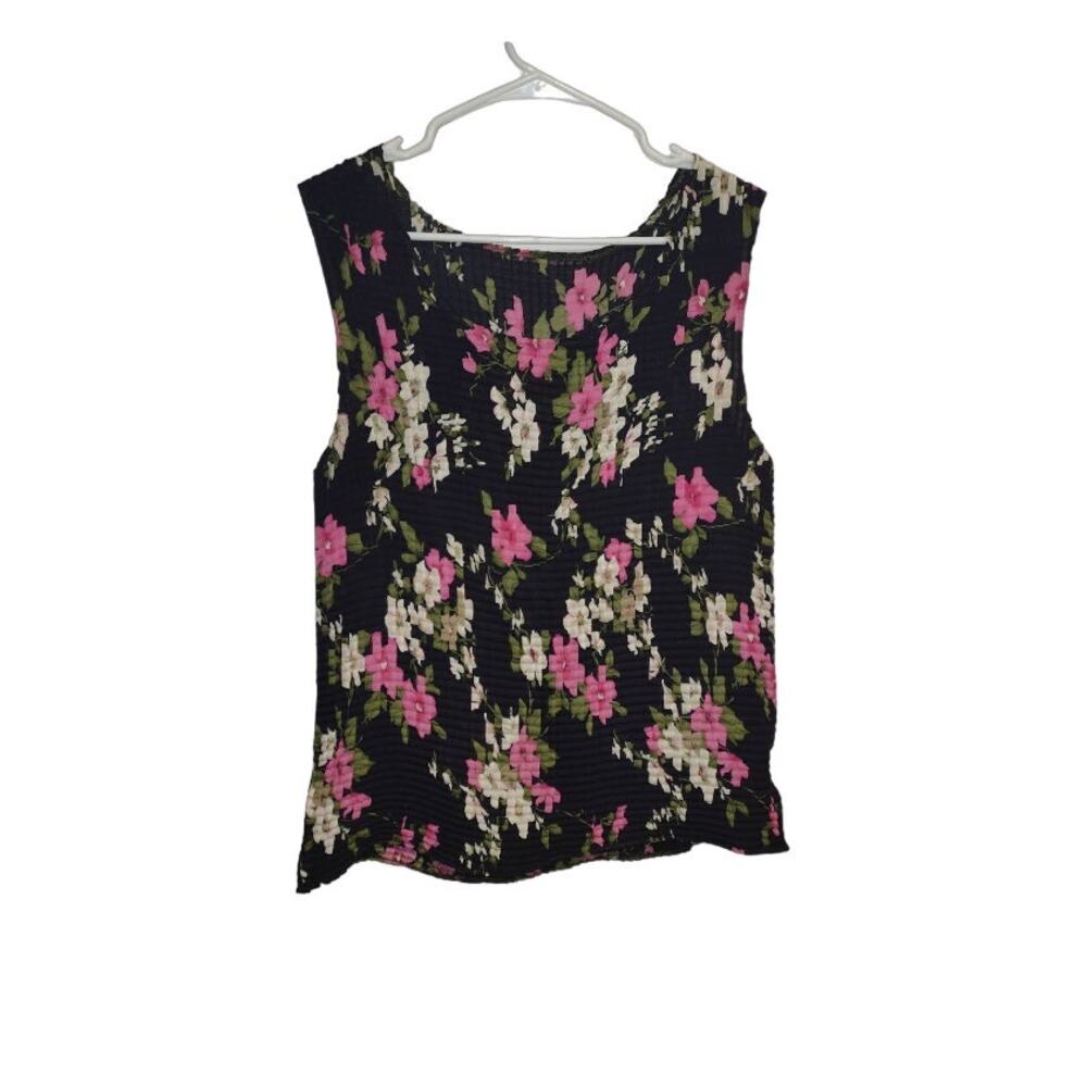 Notation Women's Tank Size Large